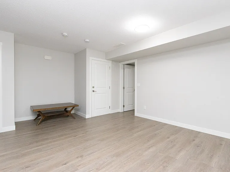 20280 82a Ave — Photo 10