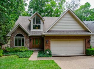 8806 Wooded Trail Ct, Louisville, KY