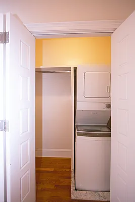 Rented by R New York | media 62