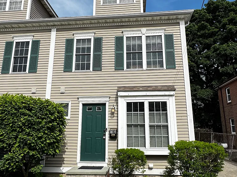 10 Shanley St #10 — Photo 25