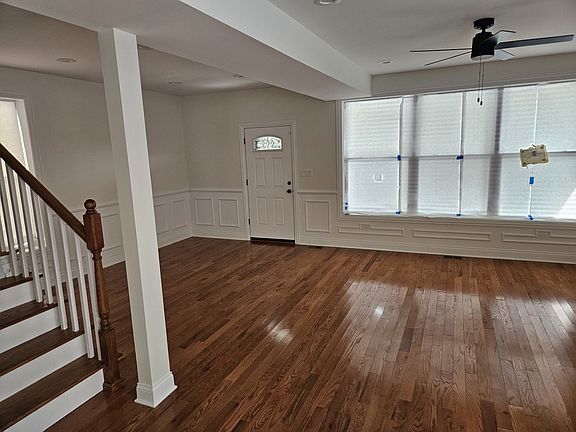 2nd image of 7718 S King Dr