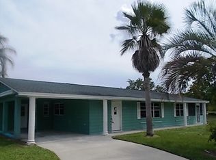 8415 SE Boxwood Ln, Hobe Sound, FL 33455