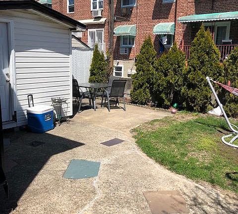 4th image of 2047 E 67th St #2
