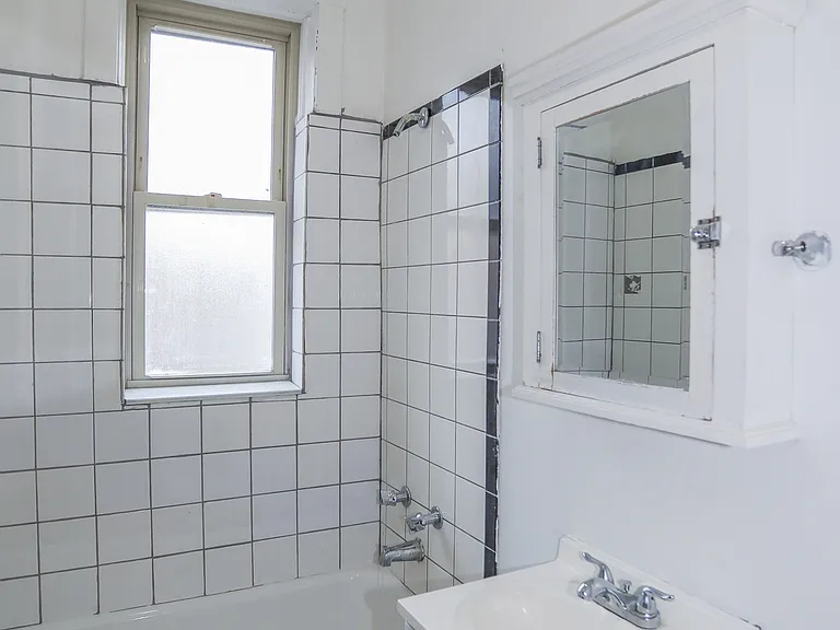 7701 N Sheridan #1I — Photo 8