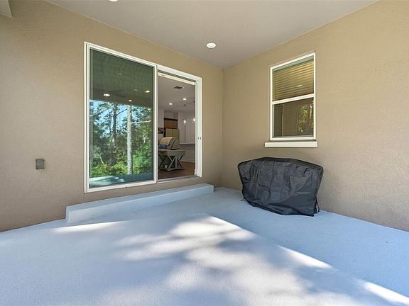 3rd image of 5361 N PEPPERMINT DRIVE