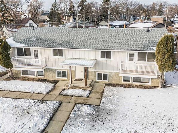 5209 49a Ave, Lacombe, AB T4L 1N4