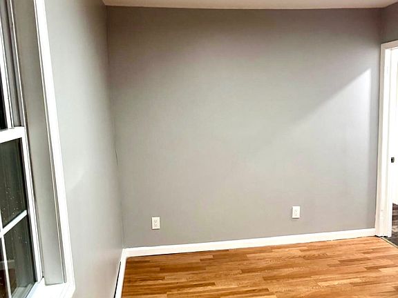 2nd image of 62 Edgar St Floor 2