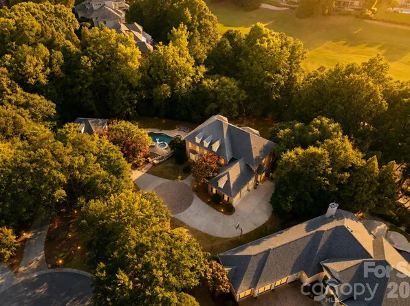 14407 Brick Church Ct, Charlotte, NC 28277
