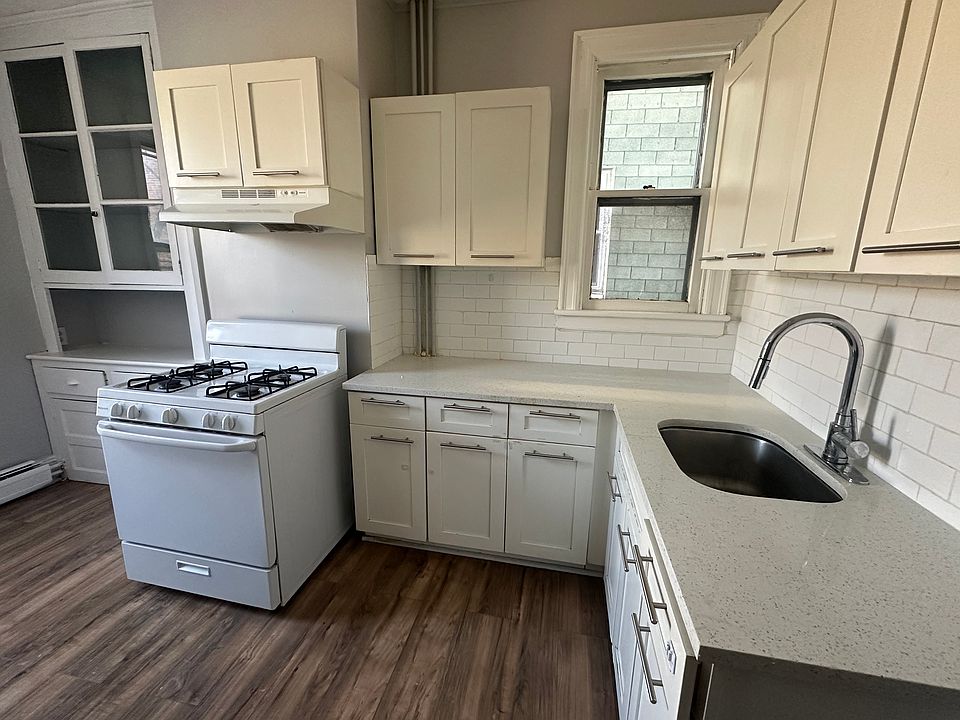 1st image of 233 Liberty Ave APT 2R