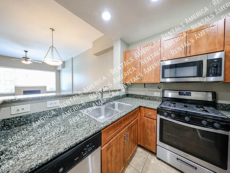 17 W Vernon Ave #307 — Photo 7