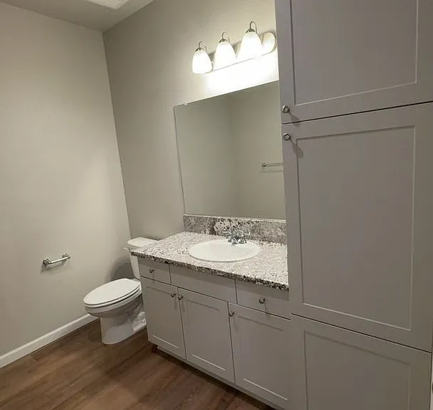510 S Summit St #101-103 — Photo 11