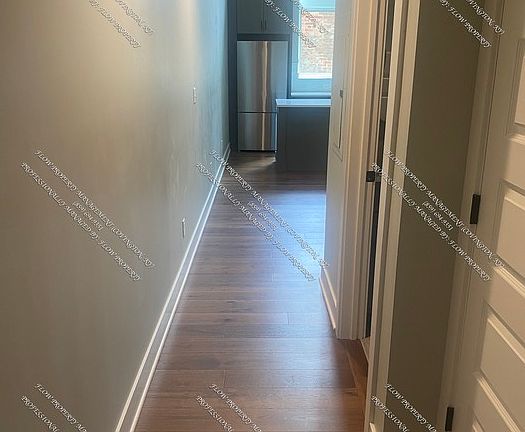 3rd image of 810 Plum St #404