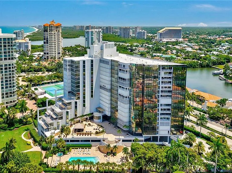 4751 Gulf Shore Blvd N #3 — Photo 34