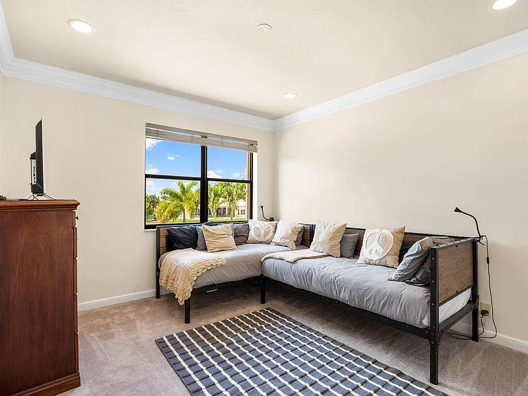 11695 Sunrise View Ln — Photo 24