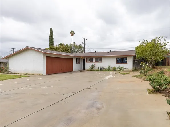 6350 Jade St, Riverside, CA 92509