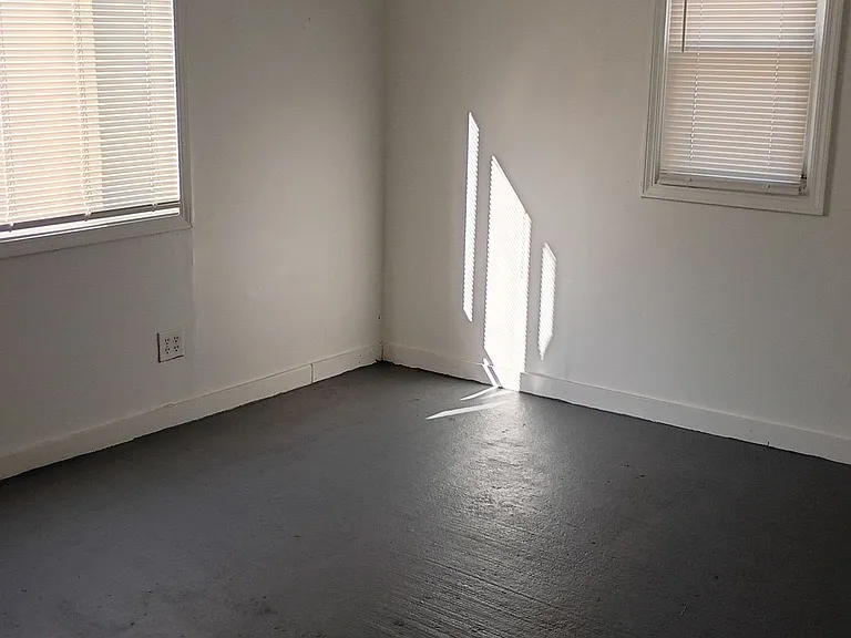 308 Wilson St — Photo 8