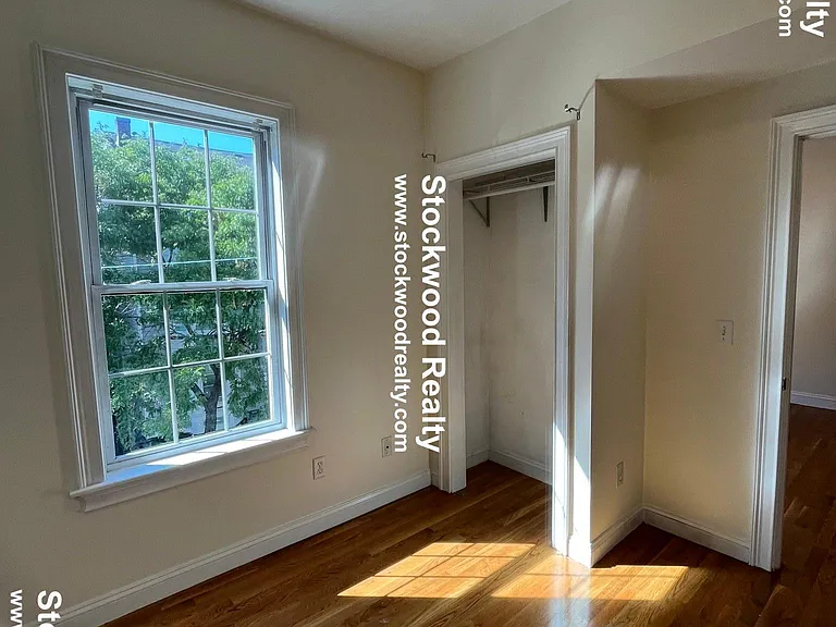 16-2 Gates St — Photo 8