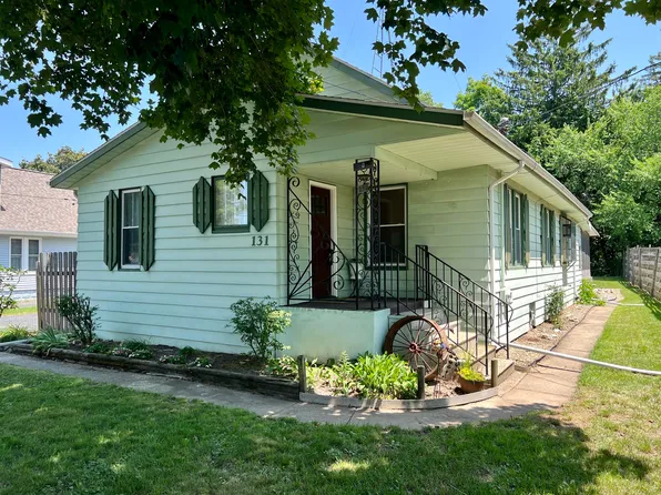 131 Sutherland Ave, Watervliet, MI 49098