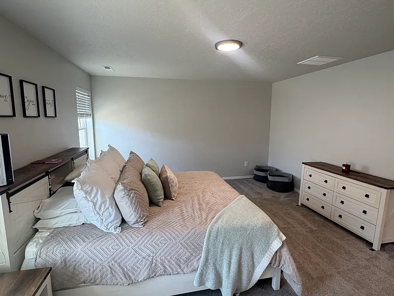 7366 E Dripping Springs Dr — Photo 8