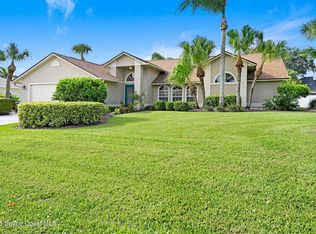 560 Spring Lake Dr, Melbourne, FL 32940