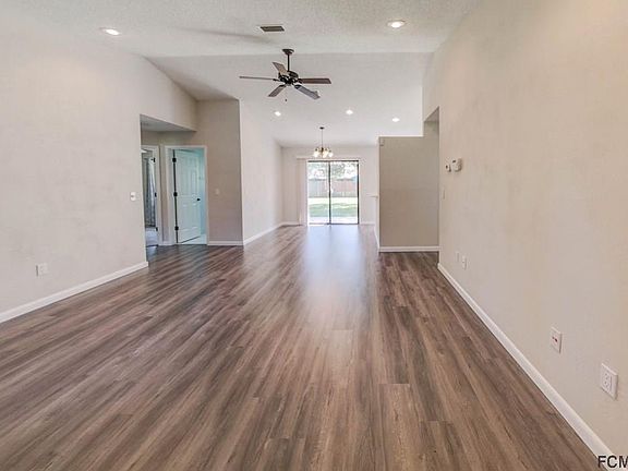 3rd image of 32 Fairview Ln