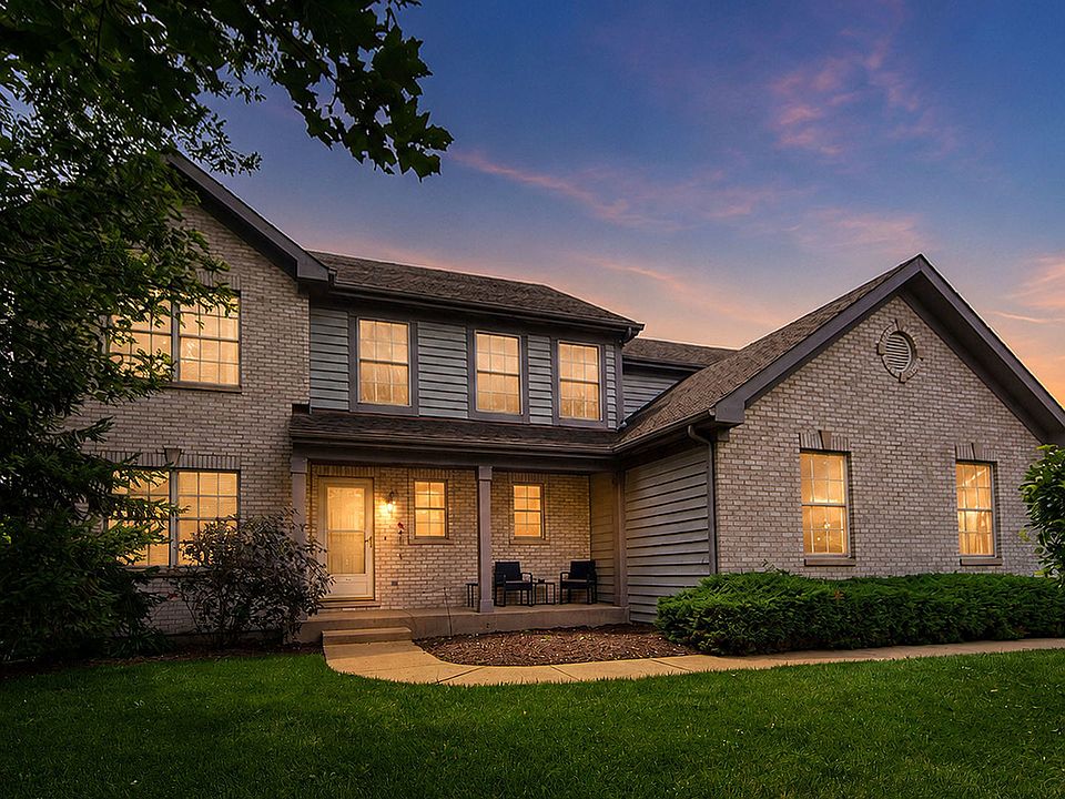 1st image of 520 Barton Creek Dr