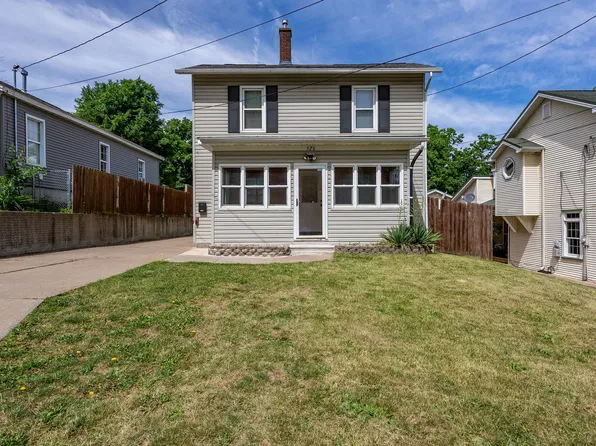 526 31st St, Rock Island, IL 61201
