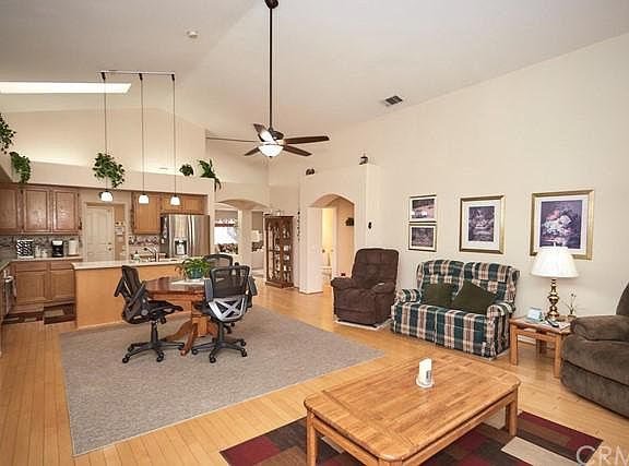 3rd image of 12404 Ravenna Ln