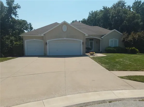6833 Woodside Ave, Kansas City, MO 64133