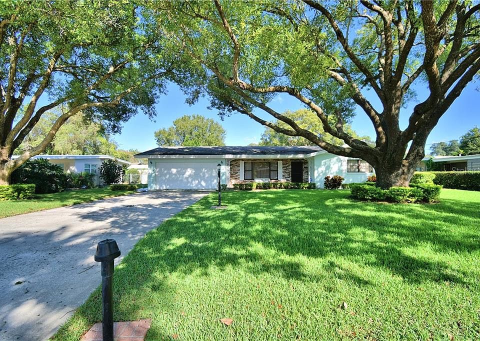 1st image of 3 Golfview Cir NE