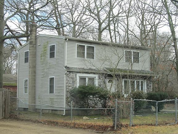 2nd image of 27 Fife Dr