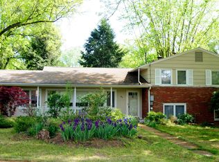 34 Willowbrook Dr, Parkersburg, WV 26104