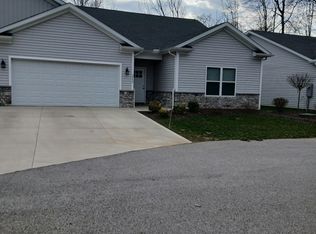 2449 Waterford Pointe Dr, Kent, OH 44240