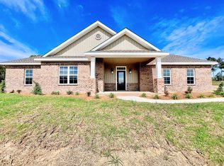 15 Garret Ln, Ellisville, MS 39437
