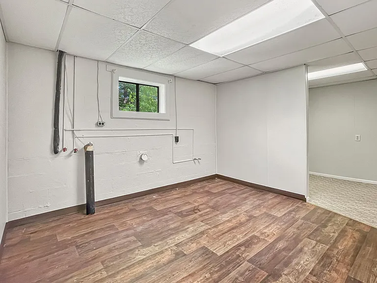 466 Old Eccles Rd — Photo 11