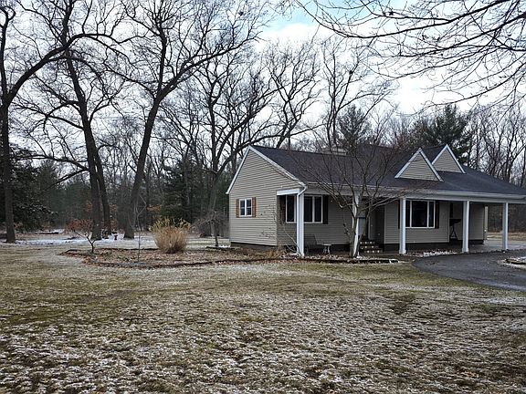 5th image of 673 S Wolf Lake Rd