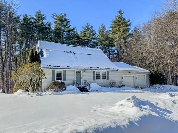 132 Poplar St, Greenfield, MA 01301