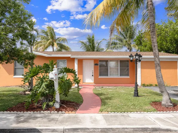 3329 El Vedado Court E, West Palm Beach, FL 33405