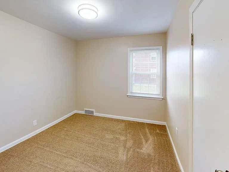 3568 Normandy Rd — Photo 23
