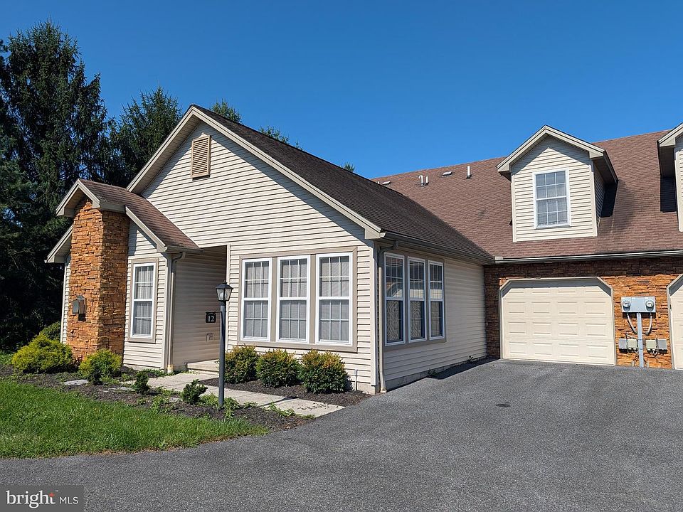 1st image of 12 Hillview Ct