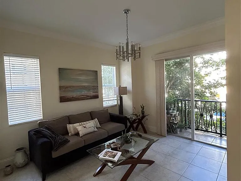 226 N Latitude Cir #205 — Photo 2