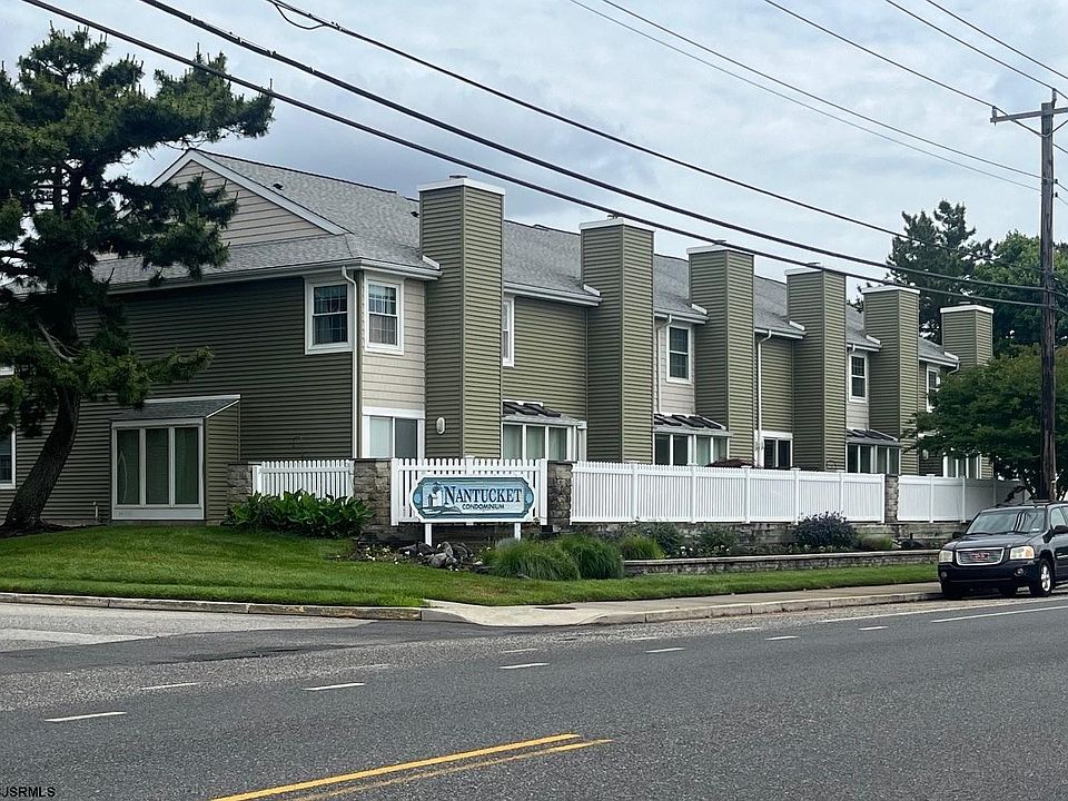1st image of 2702 Bay Ave #2702