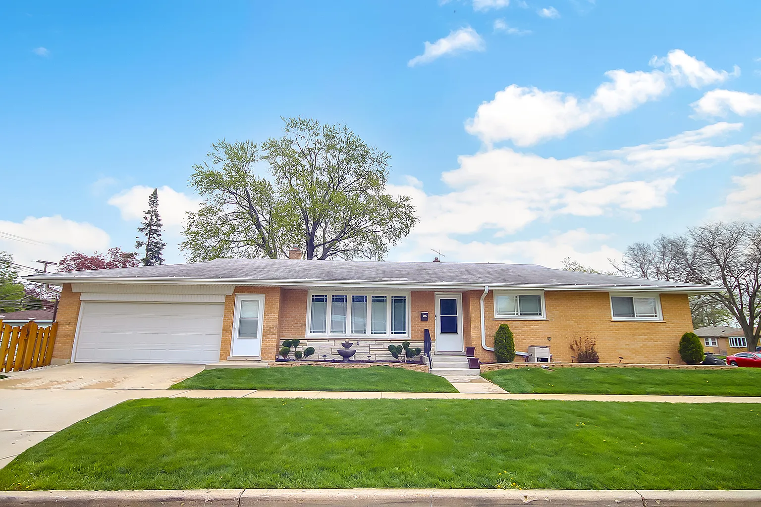 10120 Schiller Blvd photo 1