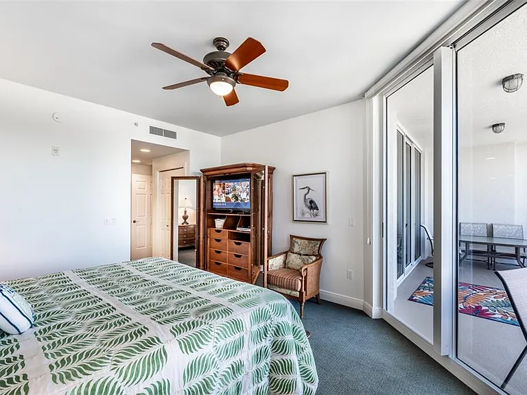 3313 Sunset Key Cir #104 — Photo 32