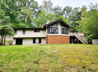 4 Tuck Rd, Pomona, NY 10970