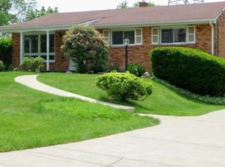 770 Tralee Dr, Bethel Park, PA 15102