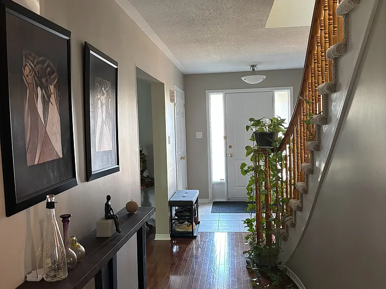 3 Tower Hill Cres — Photo 11