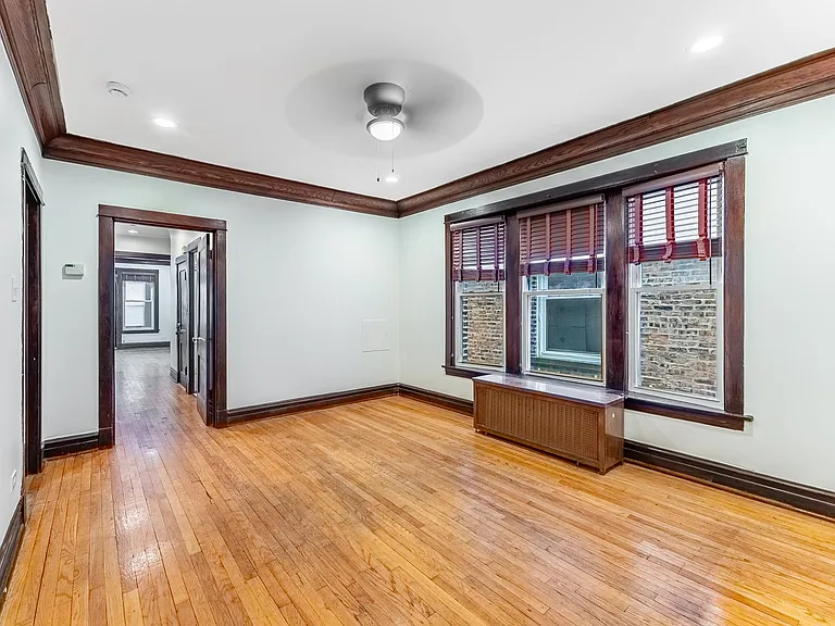 4938 W Monroe St #1 — Photo 9