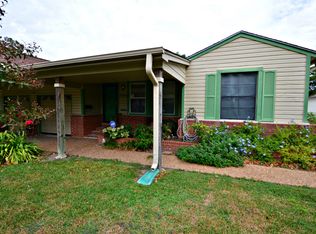 3740 Charles Ave, Groves, TX 77619