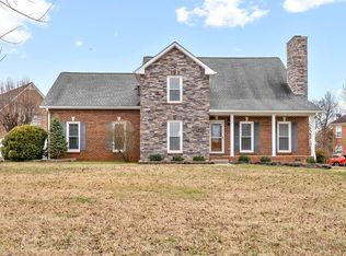 650 Potomac Dr, Clarksville, TN 37043